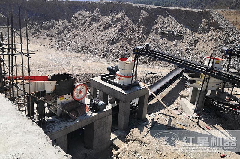 顎式破碎機與圓錐破碎機并肩破碎 顎式破碎機與圓錐破碎機并肩破碎