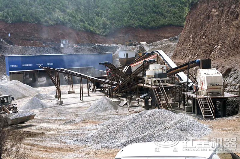 制砂設備生產現場，反擊破搭配制砂機，破碎軟料